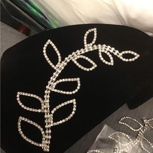 Rhinestone hairpiece